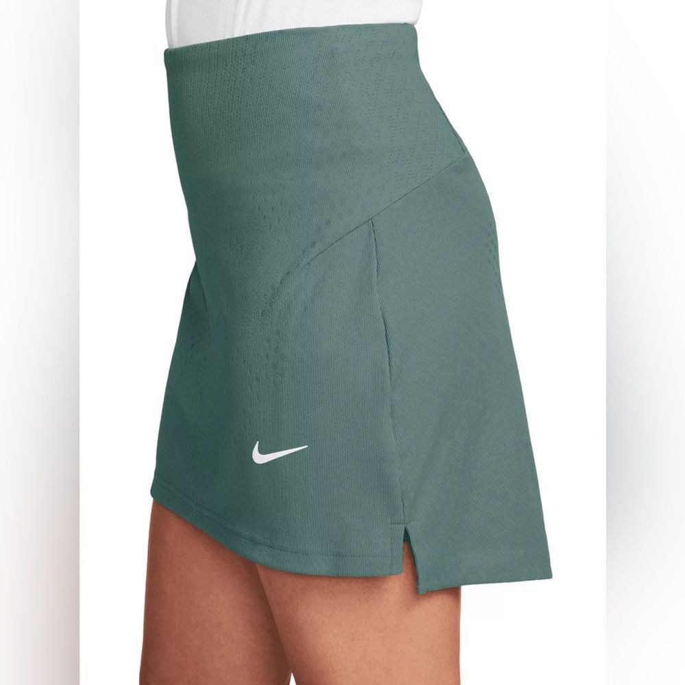 Nike Green Athletic Skort with White Swoosh - Picture 2 of 4